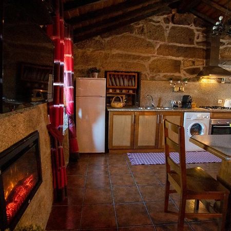 Casa Do Sertao Para 4 Pessoas -Geres Viana do Castelo Esterno foto